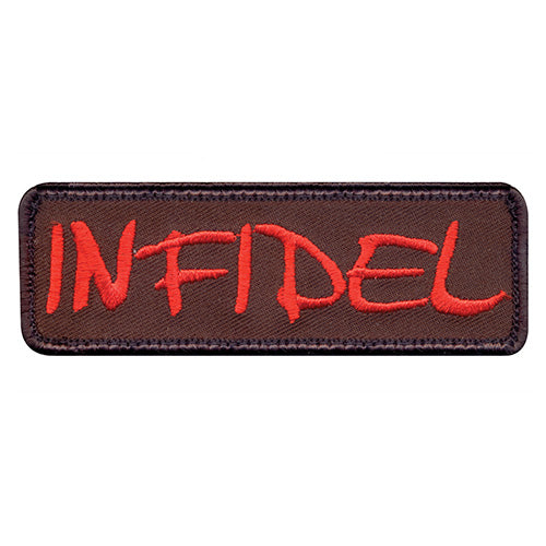 Parche velcro negro con texto rojo 'INFIDEL', tamaño 3 x 10 cm