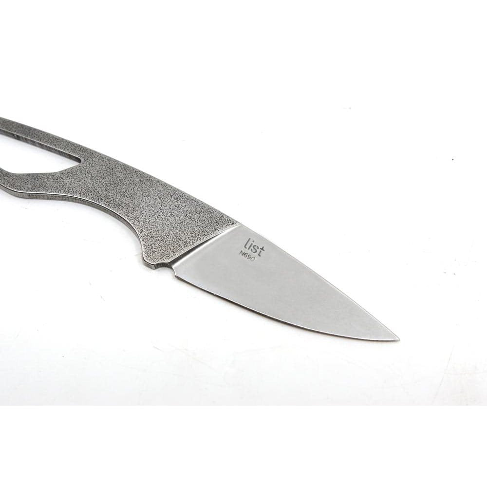 Cuchillo LIST con acero N690 y funda kydex, diseño compacto y elegante