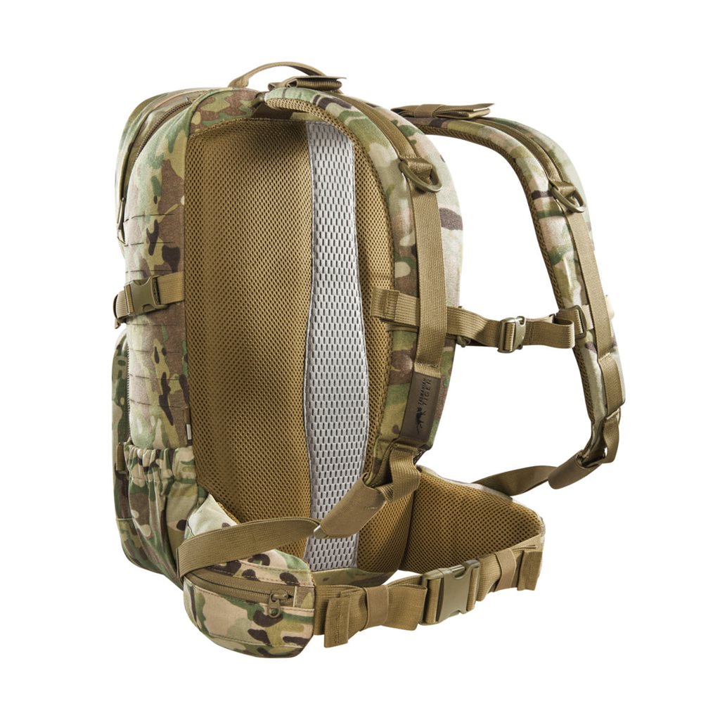 Mochila modular Combat Pack 22 L con dos bolsillos exteriores y apertura total del compartimento