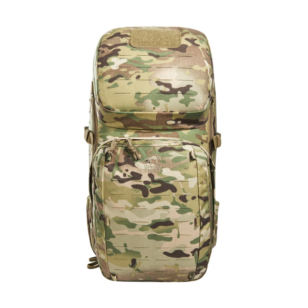 Mochila modular Combat Pack 22 L con dos bolsillos exteriores y apertura total del compartimento