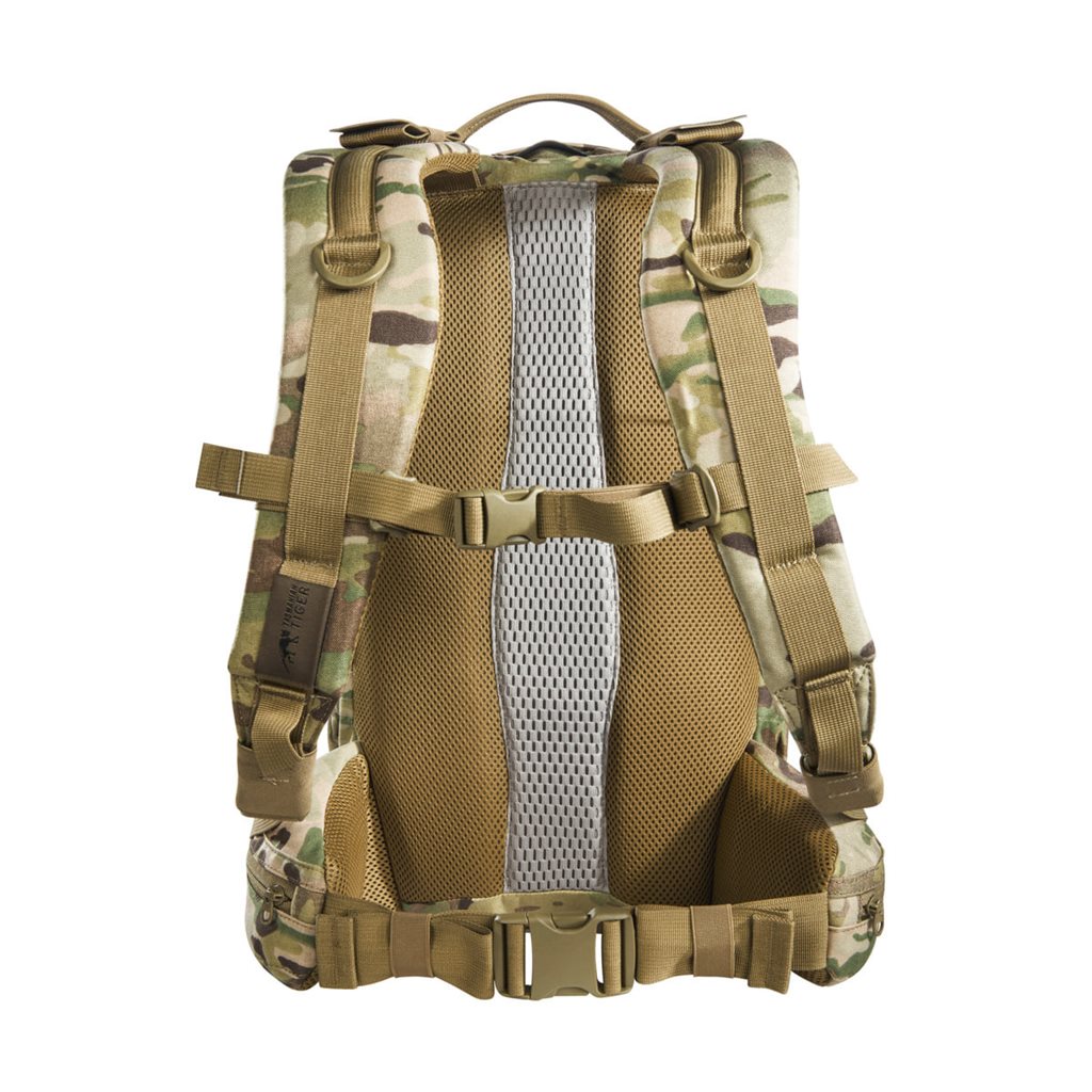 Mochila modular Combat Pack 22 L con dos bolsillos exteriores y apertura total del compartimento