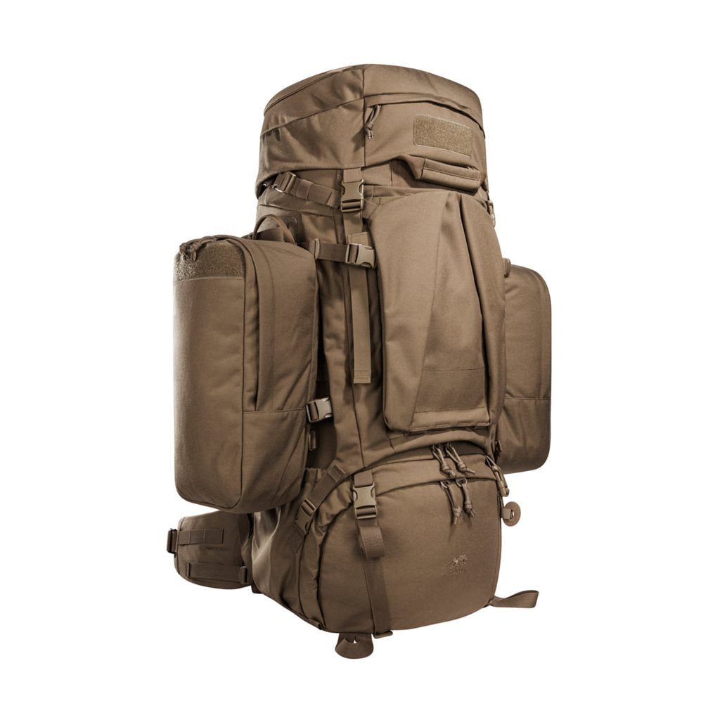Mochila MIL OPS Pack 80+24 L COYOTE mostrando el gran acceso frontal y compartimentos separados