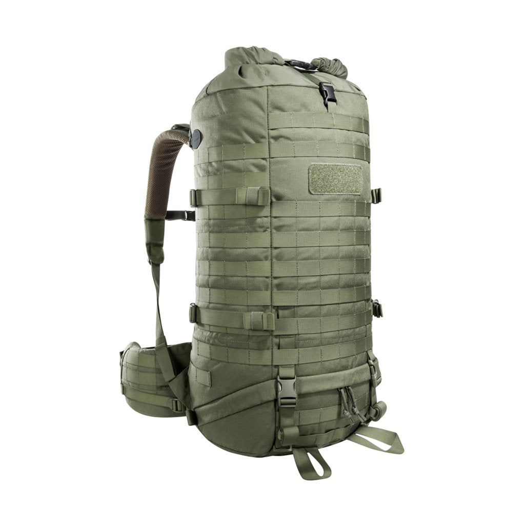 Mochila Base Pack 52 L negra con volumen ajustable, sistema de transporte cómodo y dos compartimentos
