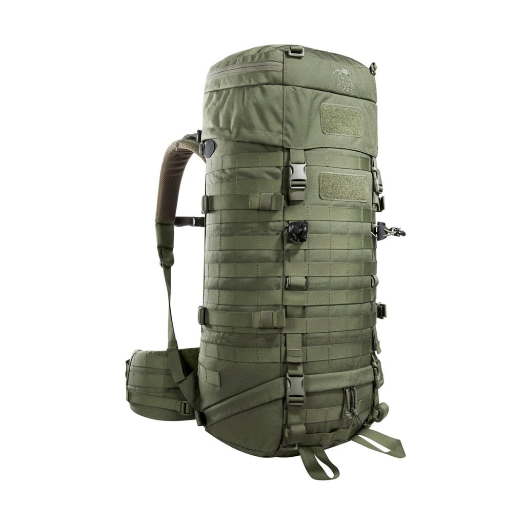 Mochila Base Pack 52 L negra con volumen ajustable, sistema de transporte cómodo y dos compartimentos