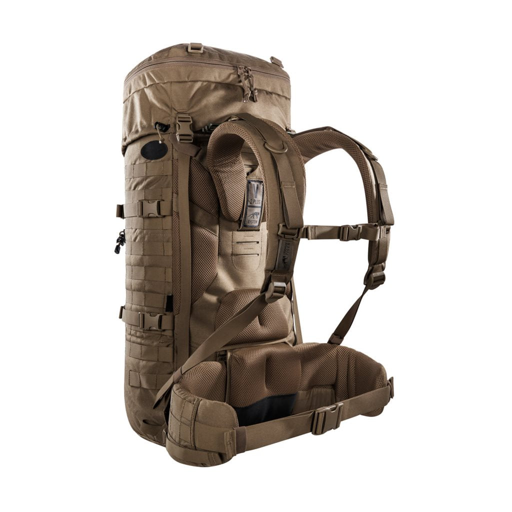 Mochila Base Pack 52 L negra con volumen ajustable, sistema de transporte cómodo y dos compartimentos