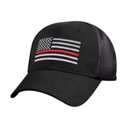 Gorra negra con bandera de EE. UU. bordada, rejilla trasera y línea roja