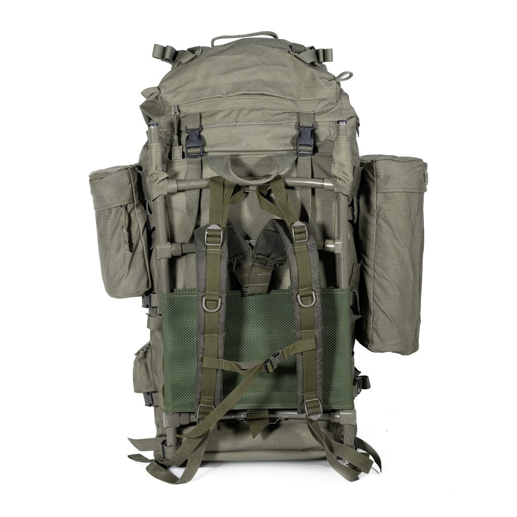 Mochila austriaca sin armazón 90 litros con cremallera frontal, usada