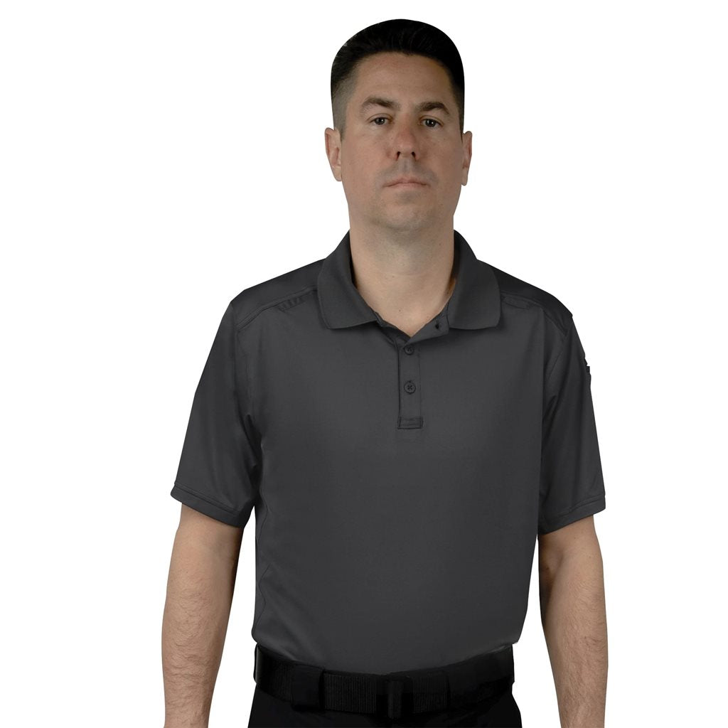 Polo TACTICAL PERFORMANCE manga corta gris carbón, tejido 92% poliéster y 8% spandex