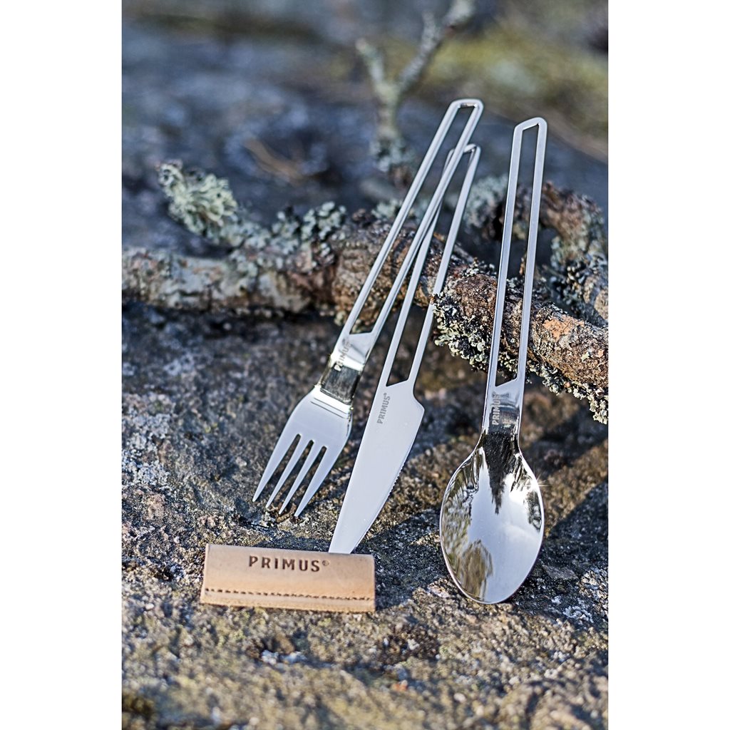 Juego de cubiertos CAMPFIRE 3 piezas en acero inoxidable con funda de cuero, longitud 18,5 cm