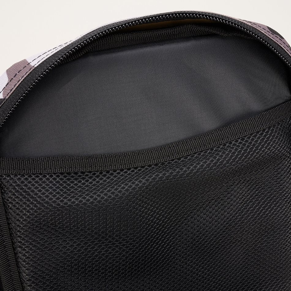 Mochila táctica US Cooper verde con 2 compartimentos principales y 2 bolsillos frontales, poliéster 600D