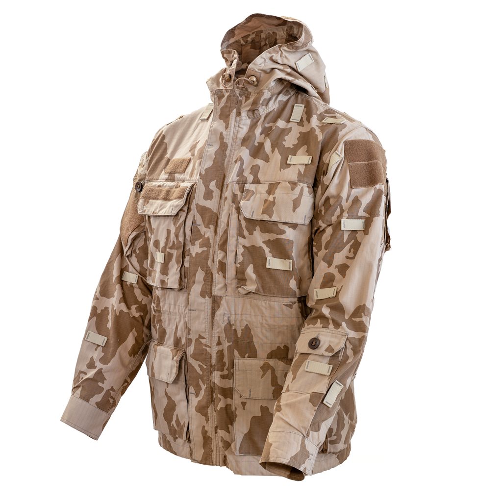 Chaqueta táctica AČR vz.95 Desert rip-stop smock con capucha ajustable y múltiples bolsillos