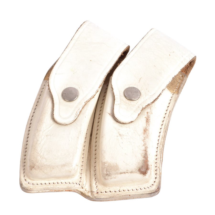 Funda de cuero blanca para 2 cargadores de pistola (usada)
