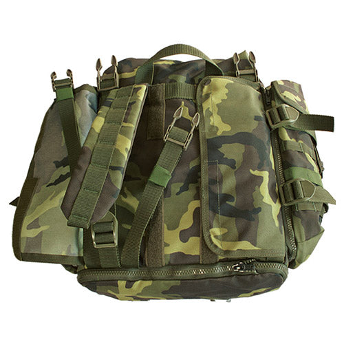 Mochila de campaña pequeña MNS-2000 vz.95 en patrón 95, ligeramente usada, retirada del ejército