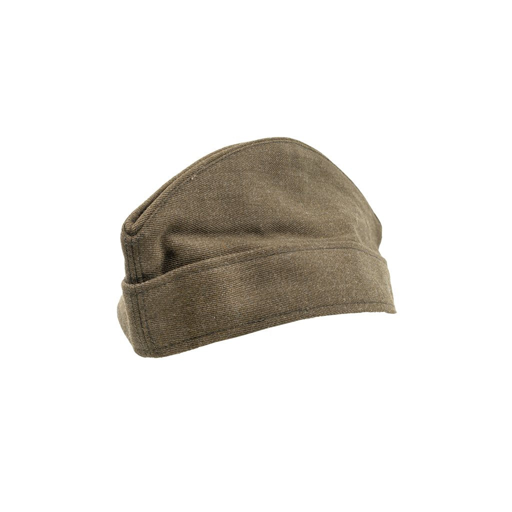 Lodička ČSLA modelo 63, gorra militar tipo lodička