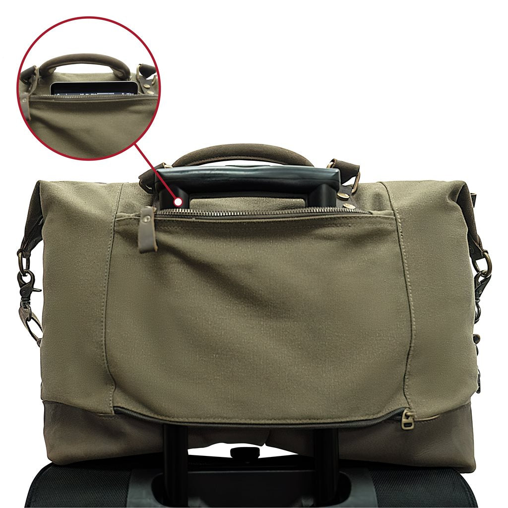 Bolsa de viaje CARRY-ON de lona verde, diseñada para caber bajo el asiento del avión, resistente y repelente al agua