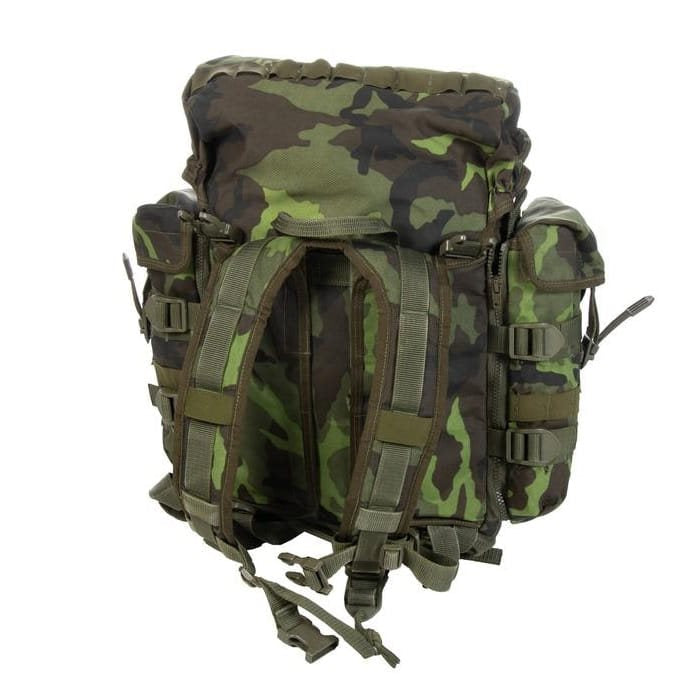 Mochila pequeña de campaña MNS-2000 vz.95 patrón bosque