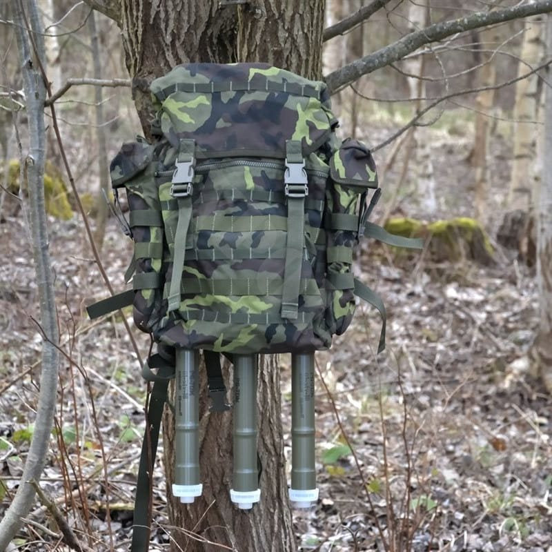 Mochila pequeña de campaña MNS-2000 vz.95 patrón bosque
