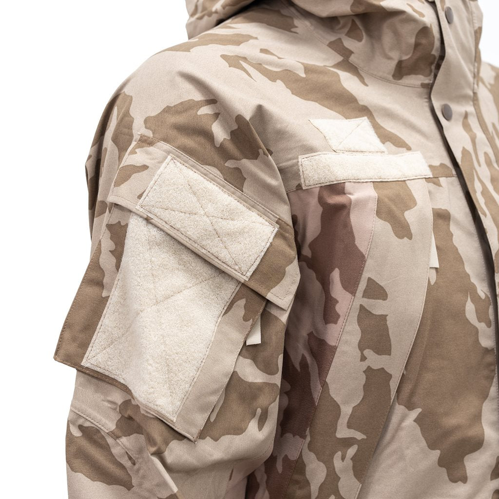 Chaqueta AČR ECWCS 2010 vz.95 Desierto usada, parka militar impermeable con capucha
