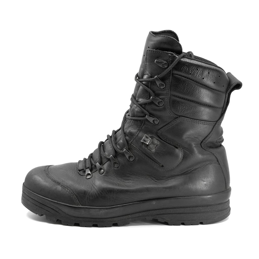 Botas de campaña AČR ECWCS vz.2010 Gore-Tex usadas, vista frontal