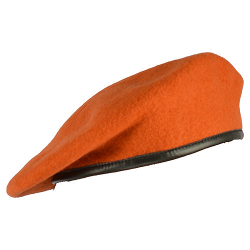 Boina AČR naranja usada, vista en imagen, ID 82601114