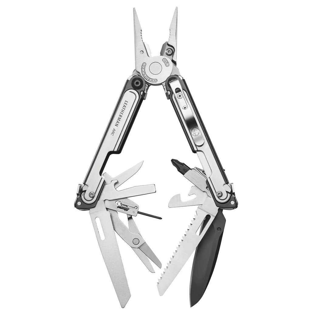 Multiherramienta Leatherman ARC plegable gris y plata con hoja de acero CPM MagnaCut