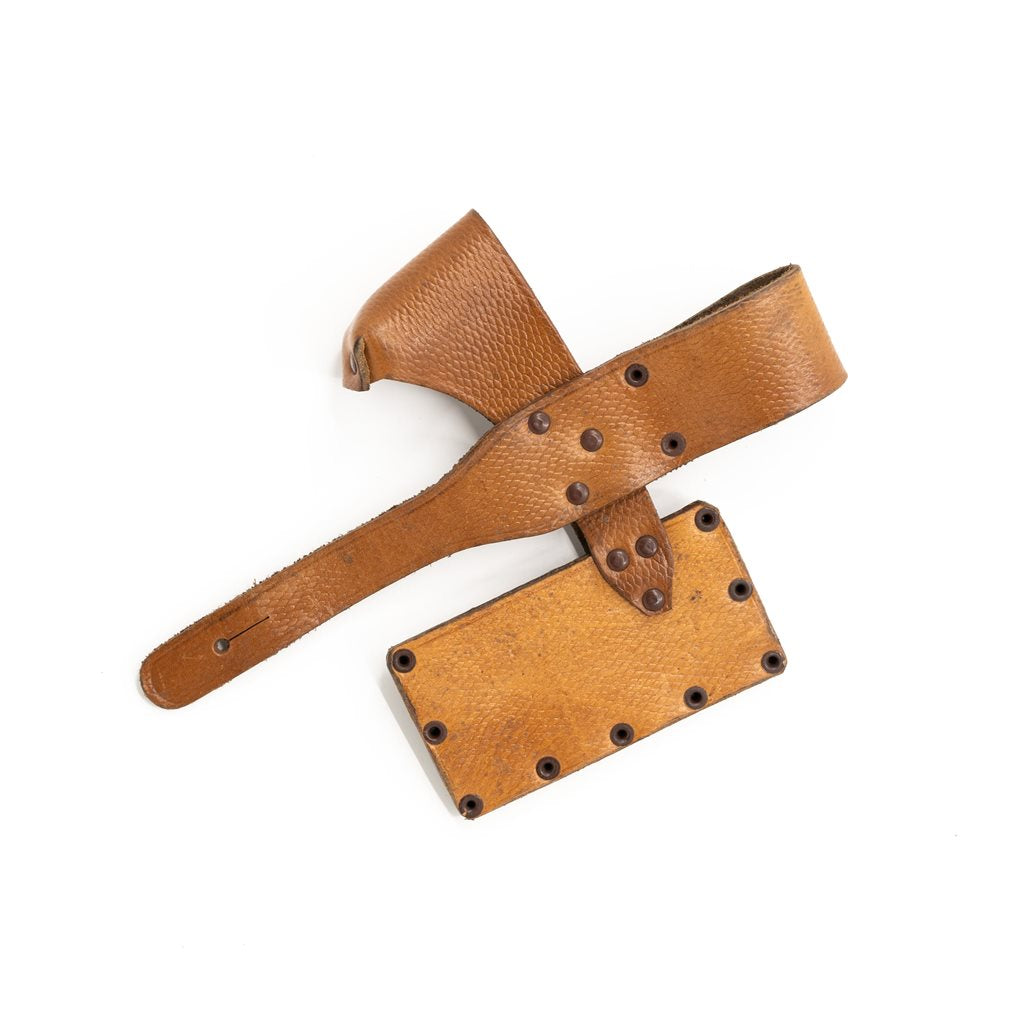 Funda remachada para hacha vz.49 ČSLA/AČR - funda remachada para hacha militar (imagen del producto)