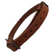 Correa AČR de cuero usada con dos hebillas, longitud máx. 60 cm, ancho 2 cm