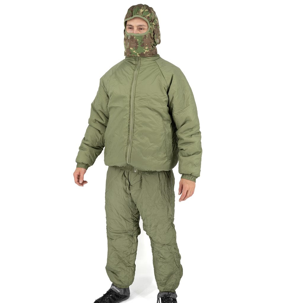 Set térmico rumano con chaqueta, pantalón y capucha camuflada