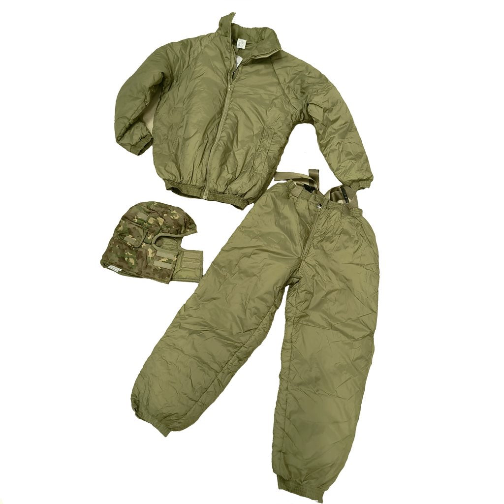 Set térmico rumano con chaqueta, pantalón y capucha camuflada