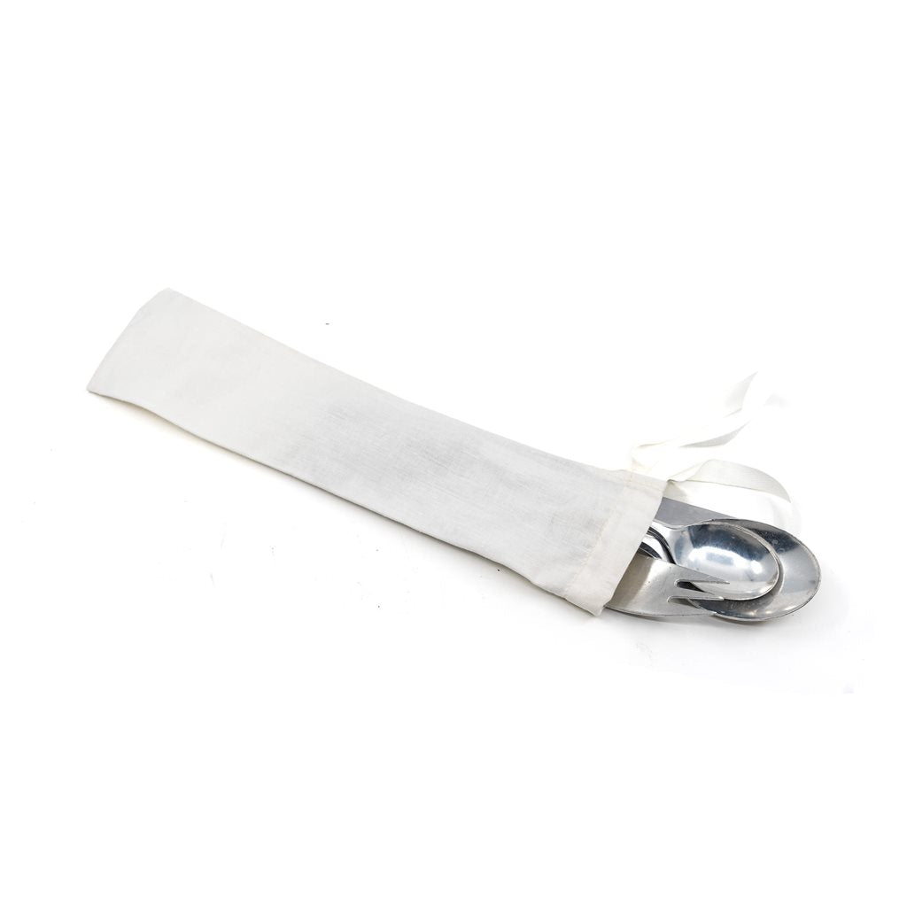 Juego de cubiertos de aluminio AČR con funda blanca (tenedor, cuchillo, cuchara sopera, cucharilla de té)