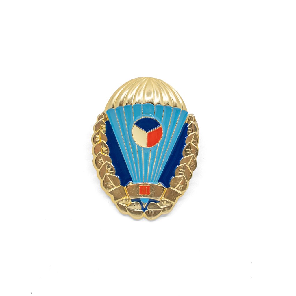 Insignia dorada de paracaidista del ejército checo, grado III (86367-Z-III)