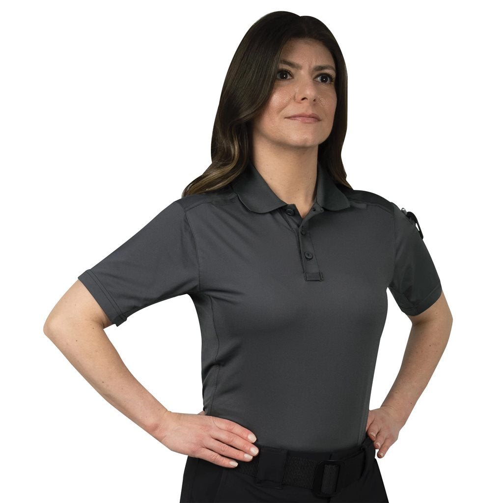 Polo femenino TACTICAL PERFORMANCE manga corta gris charcoal 92% poliéster 8% spandex
