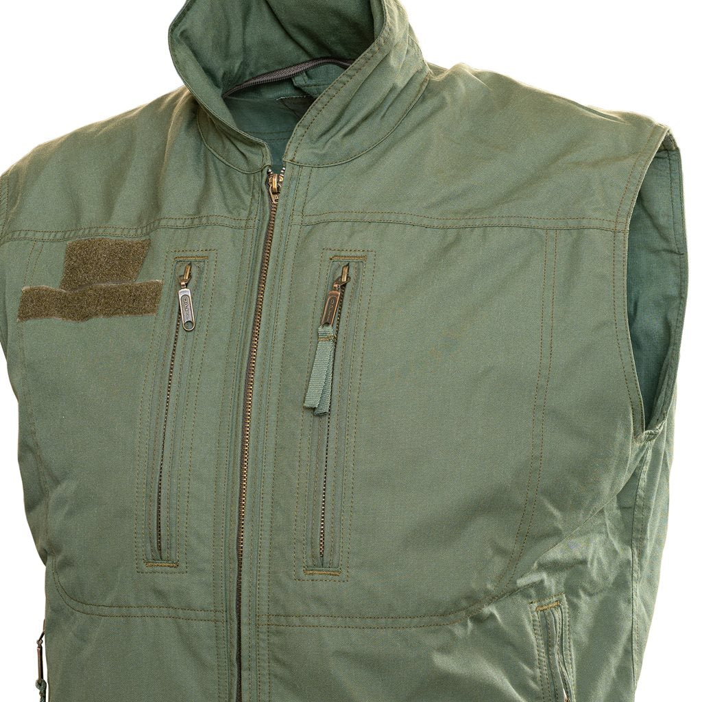Chaleco militar 2007 verde con forro térmico y múltiples bolsillos (usado)