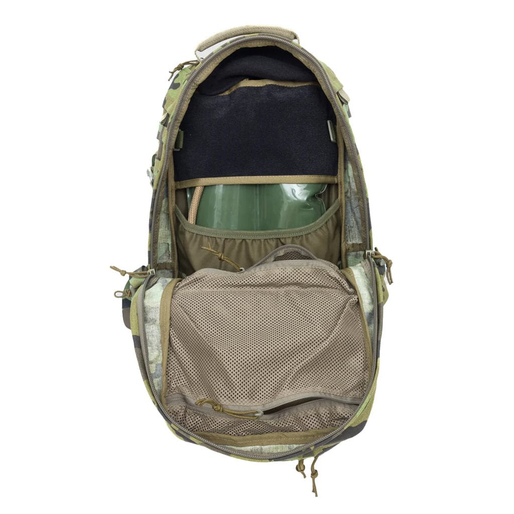 Mochila WOLFPACK 25 L vz.95 les en camuflaje
