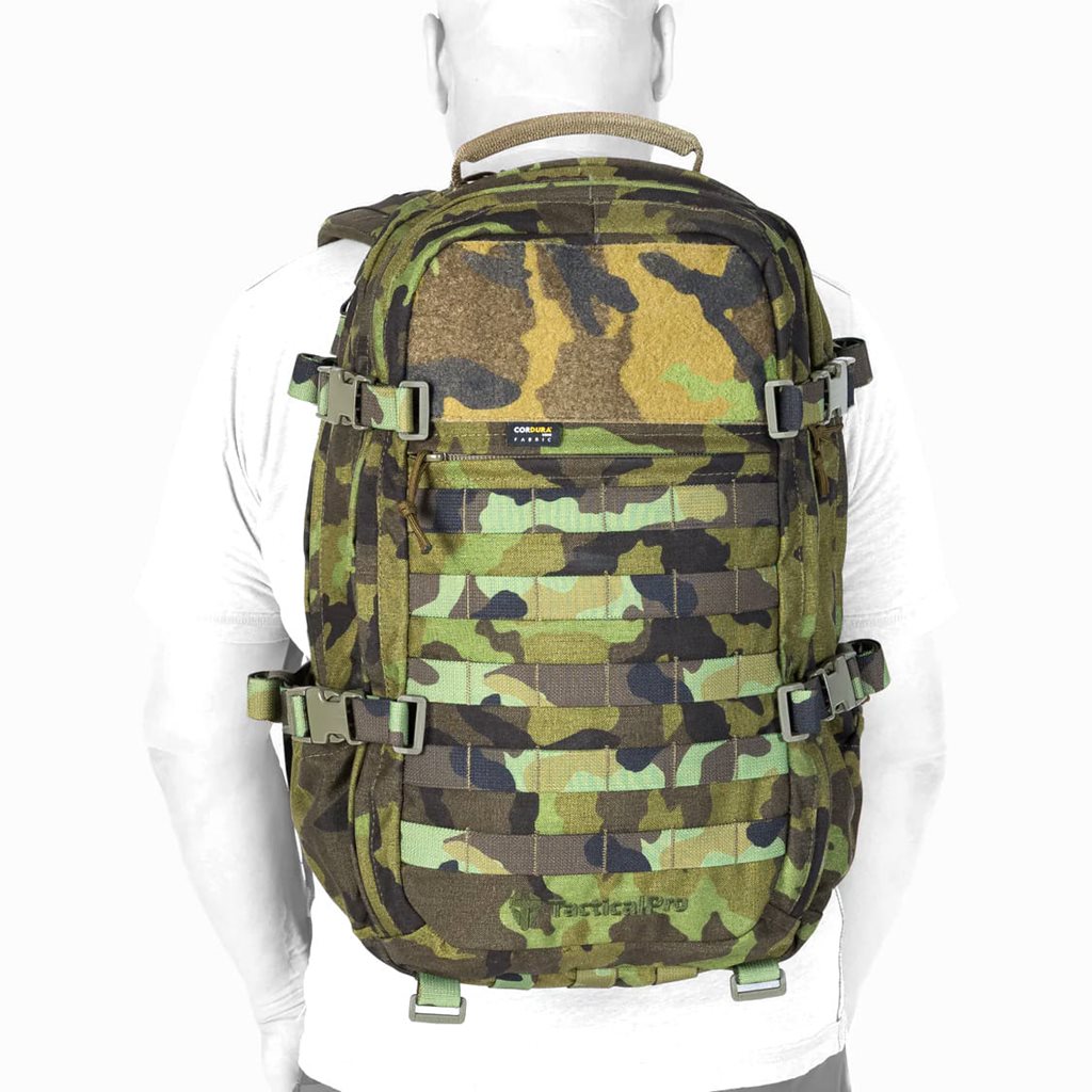 Mochila WOLFPACK 25 L vz.95 les en camuflaje