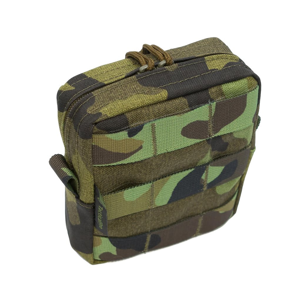 Bolsa universal 3x3 MOLLE vz95 en patrón bosque