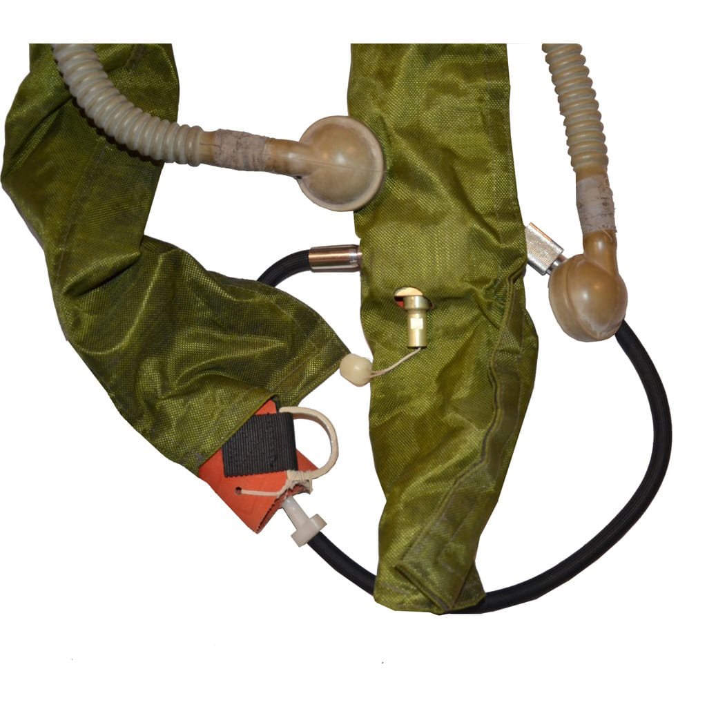 Aparato respiratorio ZP-10 usado con funda, Ejército de la República Checa (AČR) - imagen del producto