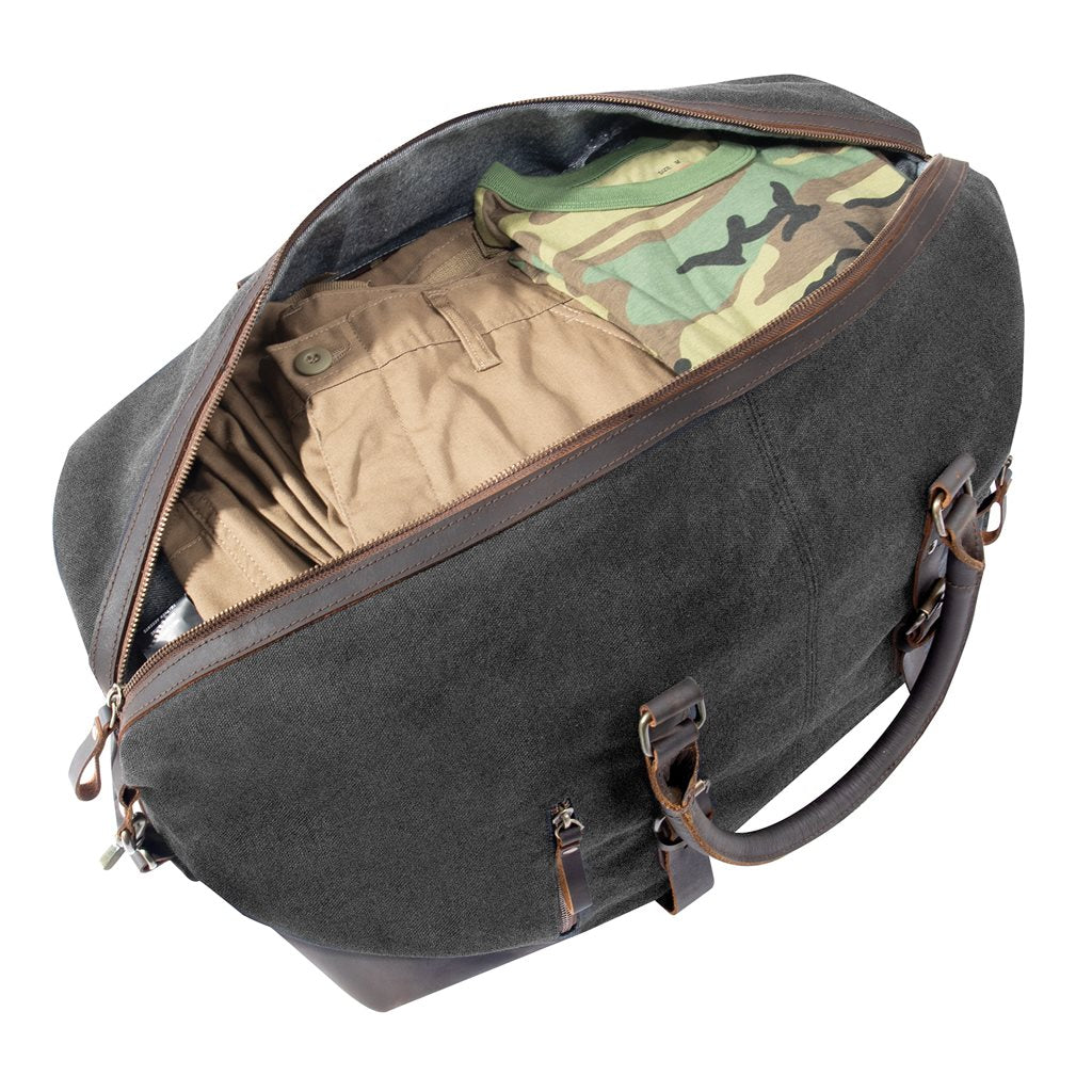 Bolsa de viaje Extended Weekender Red Plaid con cuadros rojos, asas de cuero y herrajes de latón