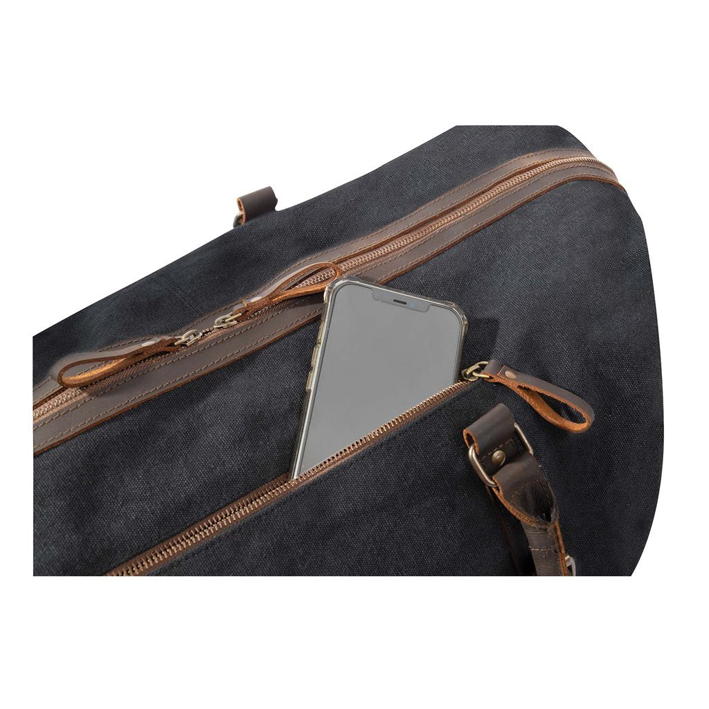 Bolsa de viaje Extended Weekender Red Plaid con cuadros rojos, asas de cuero y herrajes de latón