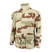Chaqueta francesa Sniper CCE Desert usada con cierre bidireccional, bolsillos inferiores, en pecho y mangas y paneles velcro