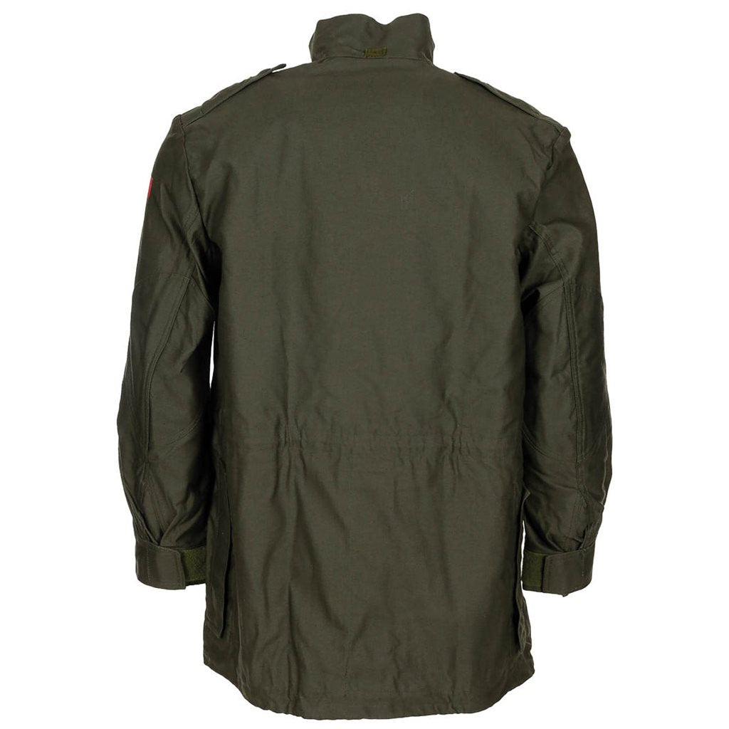 Parka Belga M88 verde de origen militar, vista frontal mostrando bolsillos