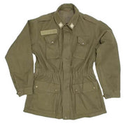 Blusa militar italiana verde usada con puños abotonados, panel Velcro y bolsillos de pecho