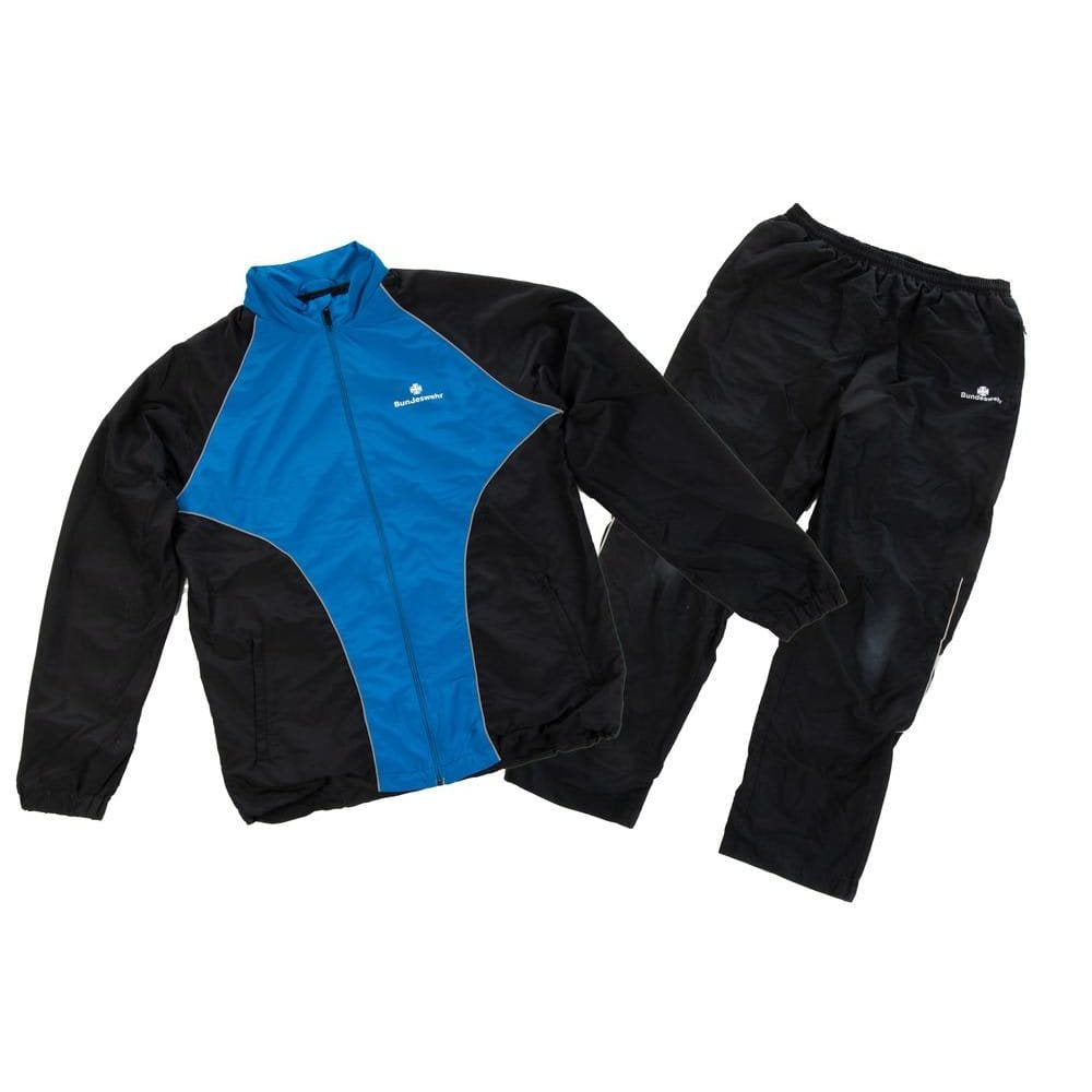 Conjunto deportivo Bundeswehr negro y azul usado
