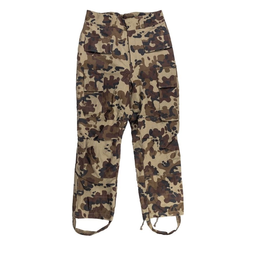 Pantalones de campo M94 rumanos acolchados usados, vista general