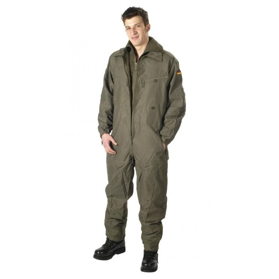 Mono militar BW tankista verde usado con forro acolchado y varios bolsillos