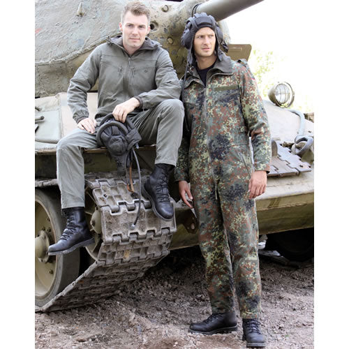 Mono militar BW tankista verde usado con forro acolchado y varios bolsillos
