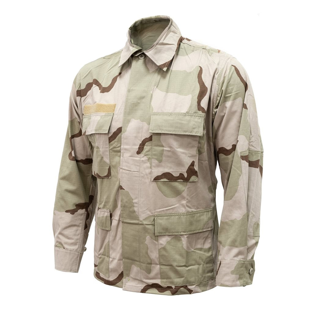 Blusa US tipo BDU rip-stop original usada con bolsillos frontales y codos reforzados