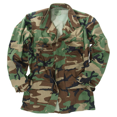 Chaqueta BDU US Woodland usada, camuflaje original, vista frontal