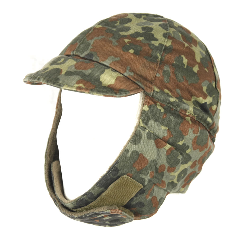 Gorro BW de invierno con visera Flecktarn usado que protege orejas y cuello