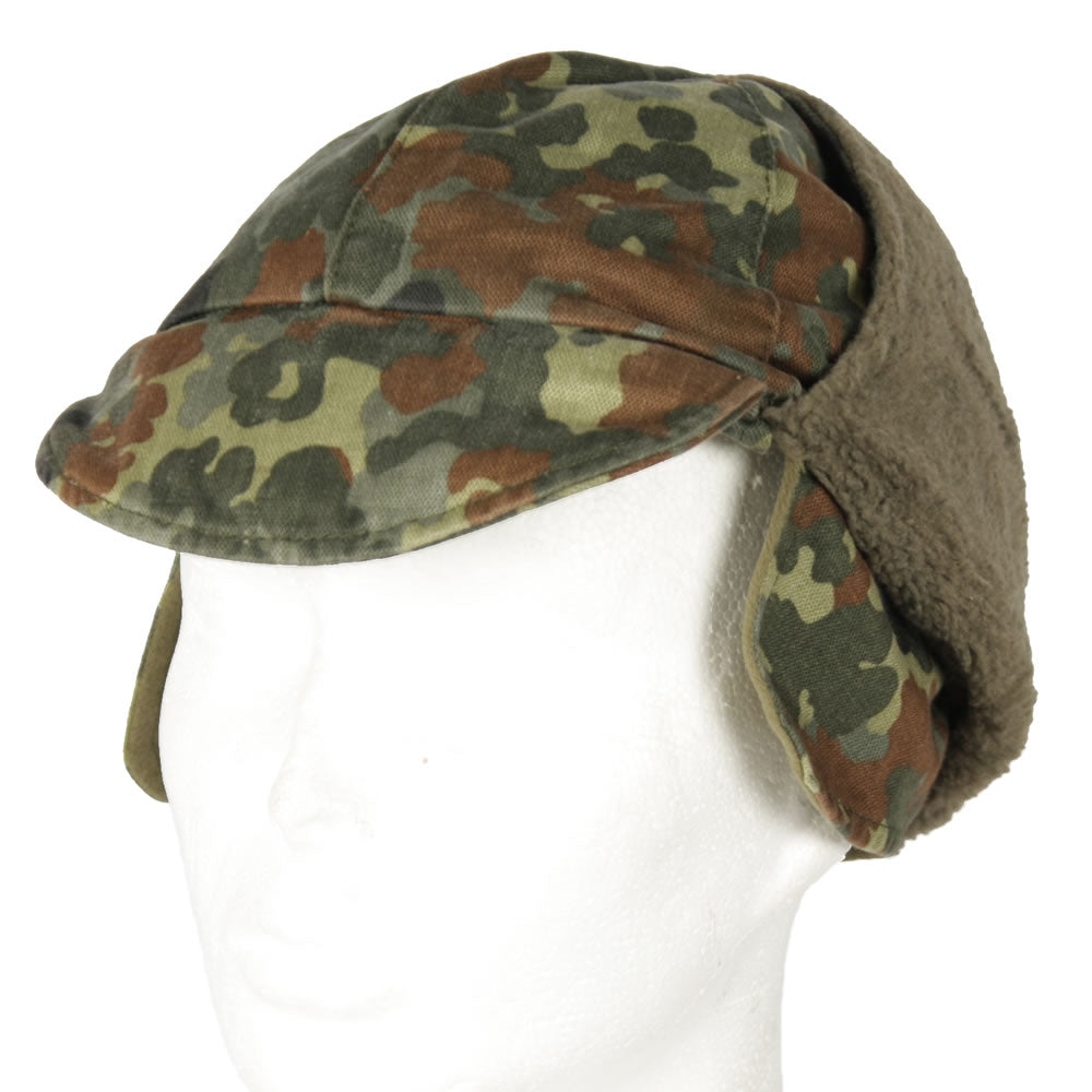 Gorro BW de invierno con visera Flecktarn usado que protege orejas y cuello